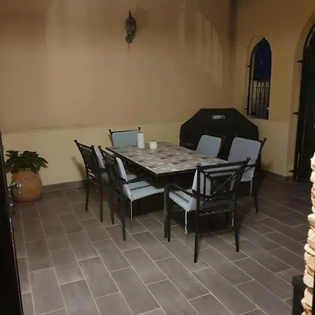 Charming Spanish Style بيت للعطل *