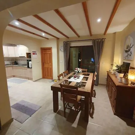 Charming Spanish Style Casa vacanze